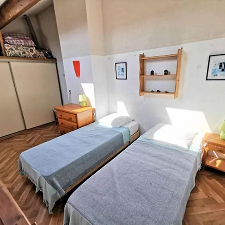 Grande Bleue - T2 Mezzanine 4 Couchages Port Mae-5004 * لوسات